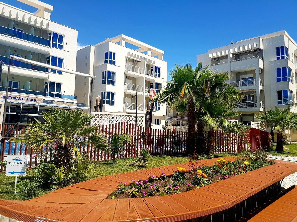 Flori Beach Apartment Radhimë Exterior foto