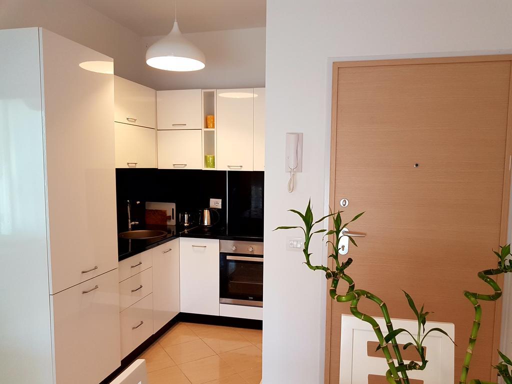 Flori Beach Apartment Radhimë Exterior foto